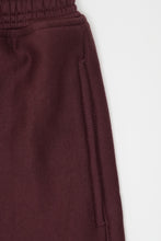 Load image into Gallery viewer, DF ESSENTIAL SWEATSHORTS (MAROON)
