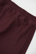 Load image into Gallery viewer, DF ESSENTIAL SWEATSHORTS (MAROON)
